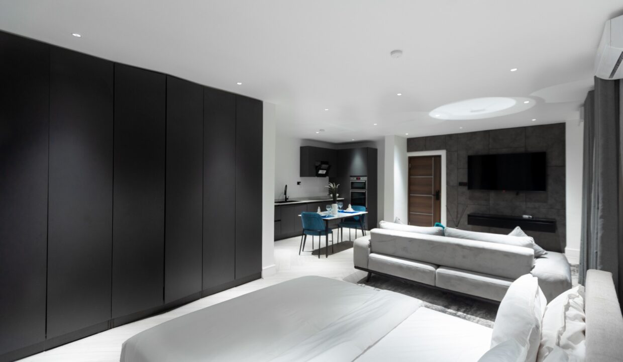 WhatsApp Image 2026-04-01 at 09.55.05 (4)